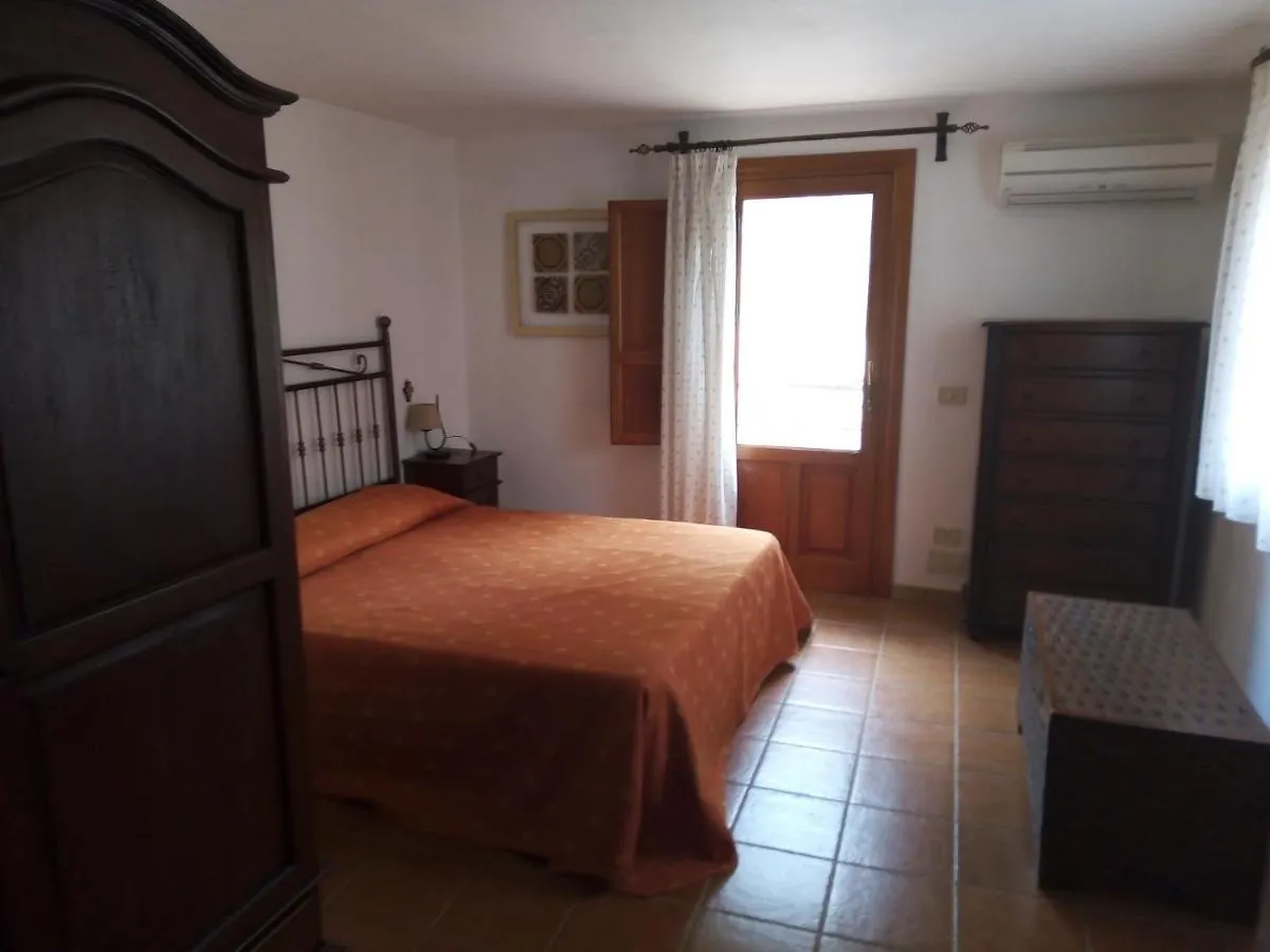 Farm stay Agriturismo Castelluzzo Organic Farm