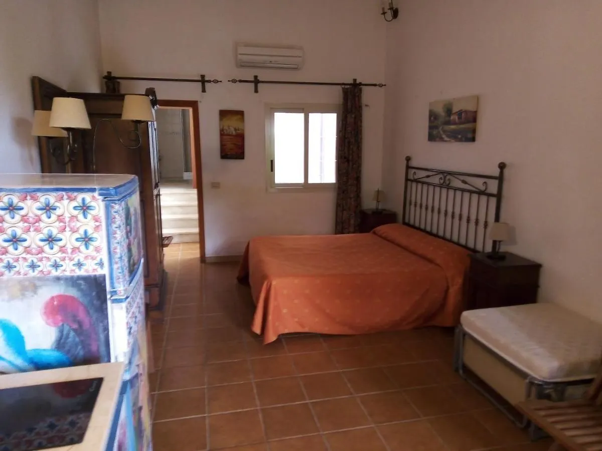 Farm stay Agriturismo Castelluzzo Organic Farm