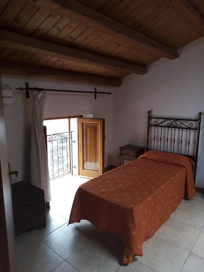 Farm stay Agriturismo Castelluzzo Organic Farm
