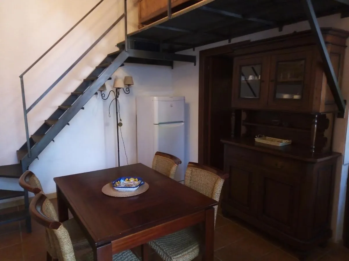 مزرعة للإقامة فيلا Agriturismo Castelluzzo Organic Farm