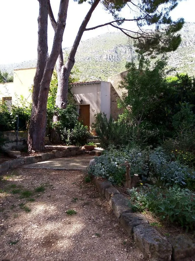 Farm stay Agriturismo Castelluzzo Organic Farm