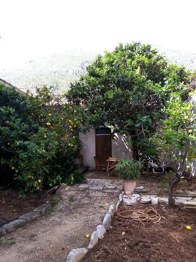 Agriturismo Castelluzzo Organic Farm Italy